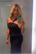 Roma Trans Camilla Brazil 389 90 59 453 foto selfie 11